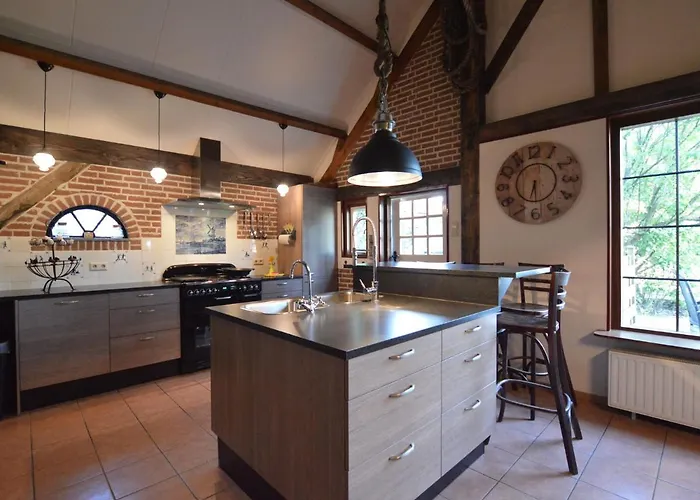 In Nieuwleusen Near And Nature